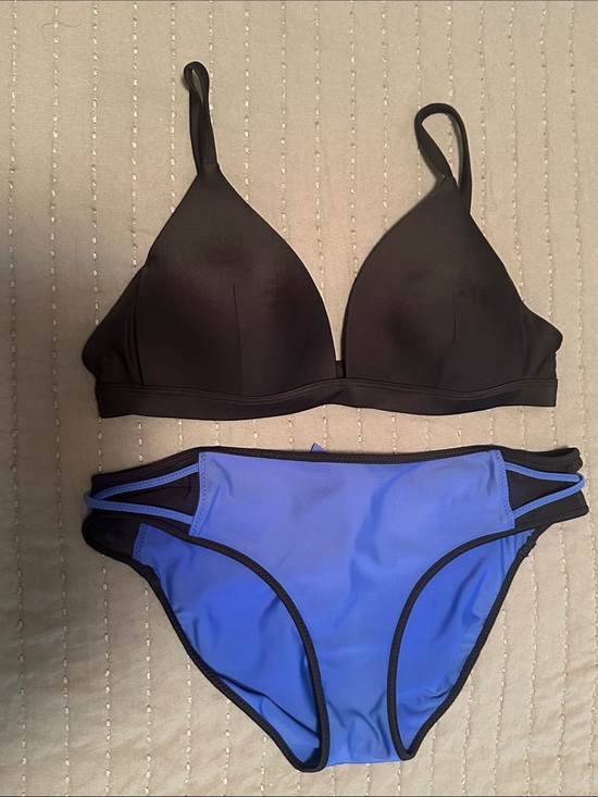 lululemon athletica Other - Lululemon Size 4 DeepSea Mix & Match Bikini Set